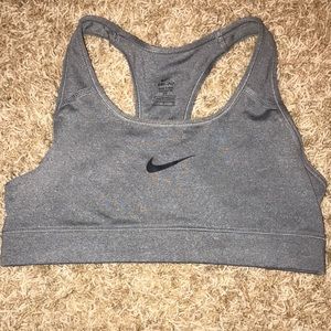 Nike pro sports bra